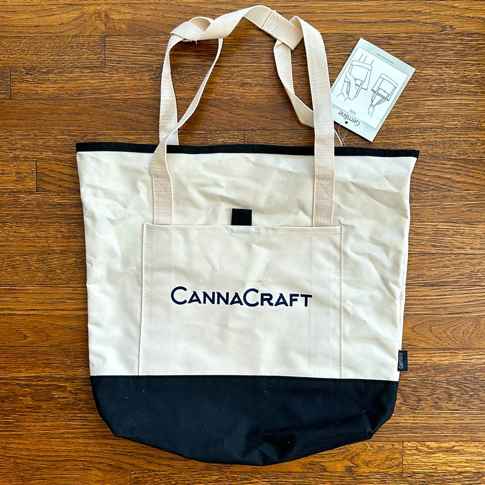 Gemline Convertible Tote and Backpack in Cream Canvas